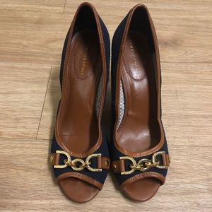 Tommy Hilfiger Open Toe Wedges Size 6.5 M
